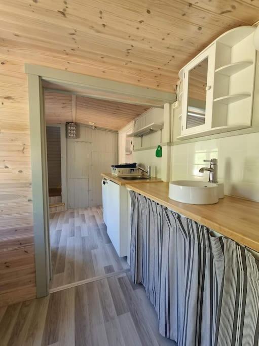 Trevliga Stugor I Torhamn, Perfekt Foer Familjer Karlskrona Kültér fotó